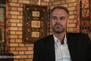 افشاگری یک نماینده از رقم سنگین گردش مالی فیلترشکنها/ ممنوعیت واردات آیفون به نفع چه کسانی است؟