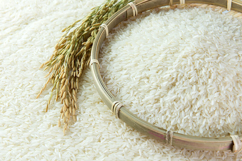 رئیس اتحادیه بنکداران مواد غذایی: قیمت برنج ایرانی نصف شد رئیس اتحادیه بنکداران مواد غذایی: قیمت برنج ایرانی نصف شد