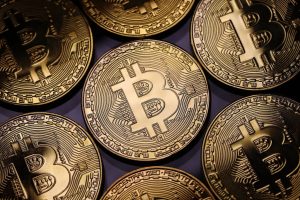 سایه طمع بر بازار کریپتو/ احتمال توقف روند صعود بیت کوین
