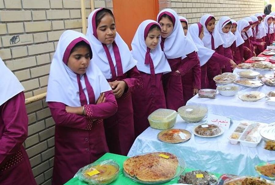 فقیرشدن جامعه چه تاثیری روی مدرسه نرفتن بچه ها دارد؟ فقیرشدن جامعه چه تاثیری روی مدرسه نرفتن بچه ها دارد؟