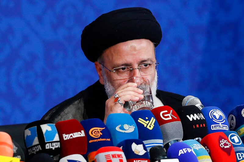 مورد عجیب پولهای بلوکه شده/ چرا رییسجمهور مجبور شد بلافاصله سخنانش را اصلاح کند؟ مورد عجیب پولهای بلوکه شده/ چرا رییسجمهور مجبور شد بلافاصله سخنانش را اصلاح کند؟