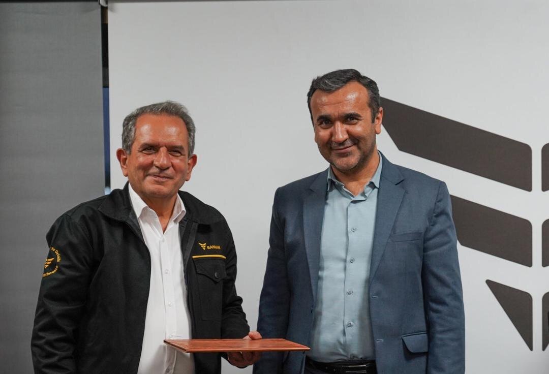 گروه بهمن در سختترین شرایط با کمیته امداد همکاری کرد