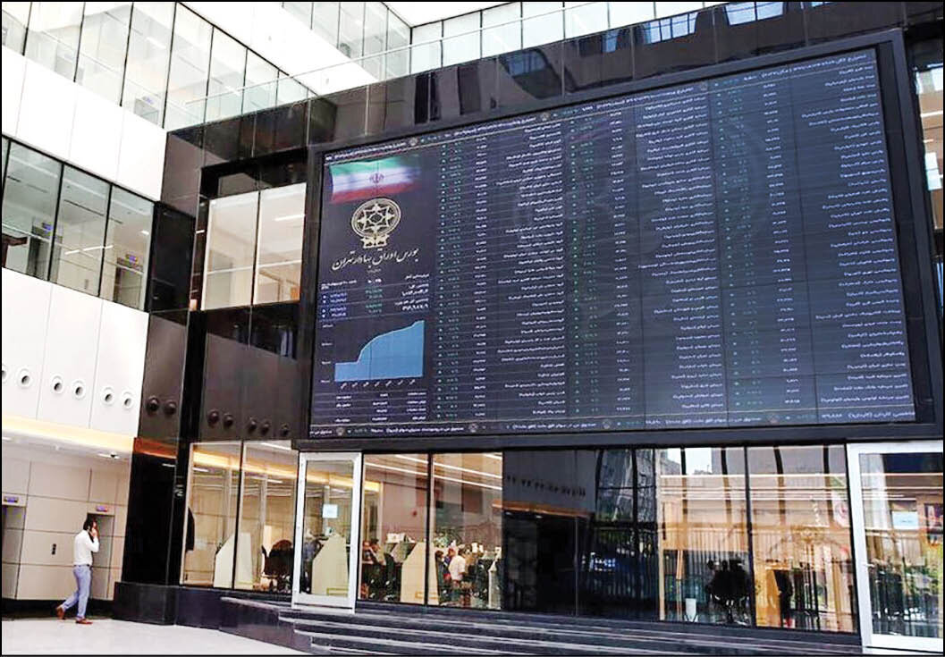 جراحی اقتصاد آغاز می شود؟ / تیغ مجلس زیر گلوی شرکت های دولتی و شبه دولتی جراحی اقتصاد آغاز می شود؟ / تیغ مجلس زیر گلوی شرکت های دولتی و شبه دولتی