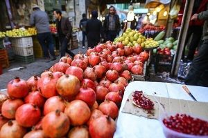 تورم دورهمیها را نشانه رفت/ سفره یلدا بدون شام هم میلیونی شد