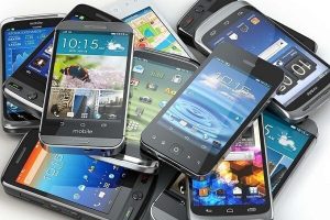 حقوق ورودی تلفن همراه تغییر کرد/ وضعیت گوشی‌های بالای ۶۰۰ دلار چه شد؟