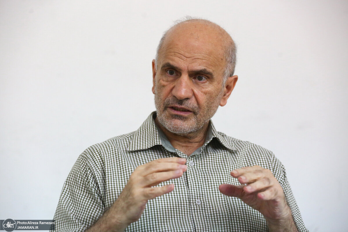 فرشاد مومنی: دولت در ۱۱ زمینه به تورم شدت بخشیده/ چرا ورزشگاه ایران را باید چینیها بسازند؟ فرشاد مومنی: دولت در ۱۱ زمینه به تورم شدت بخشیده/ چرا ورزشگاه ایران را باید چینیها بسازند؟