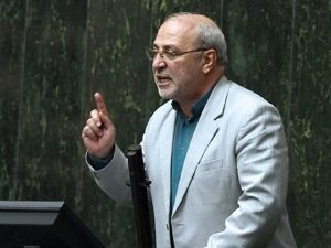 مخالف لایحه بودجه: برخی شرکتها میگویند زیانده هستیم اما پاداشهای داده شده سر به فلک می کشد/ با چشم بسته بودجه را بررسی کنیم؟
