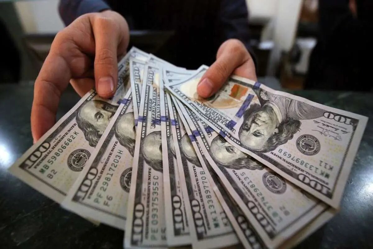 پیش بینی قیمت دلار تا پایان سال / هفته نخست اسفند برای قیمت دلار سرنوشتساز است پیش بینی قیمت دلار تا پایان سال / هفته نخست اسفند برای قیمت دلار سرنوشتساز است