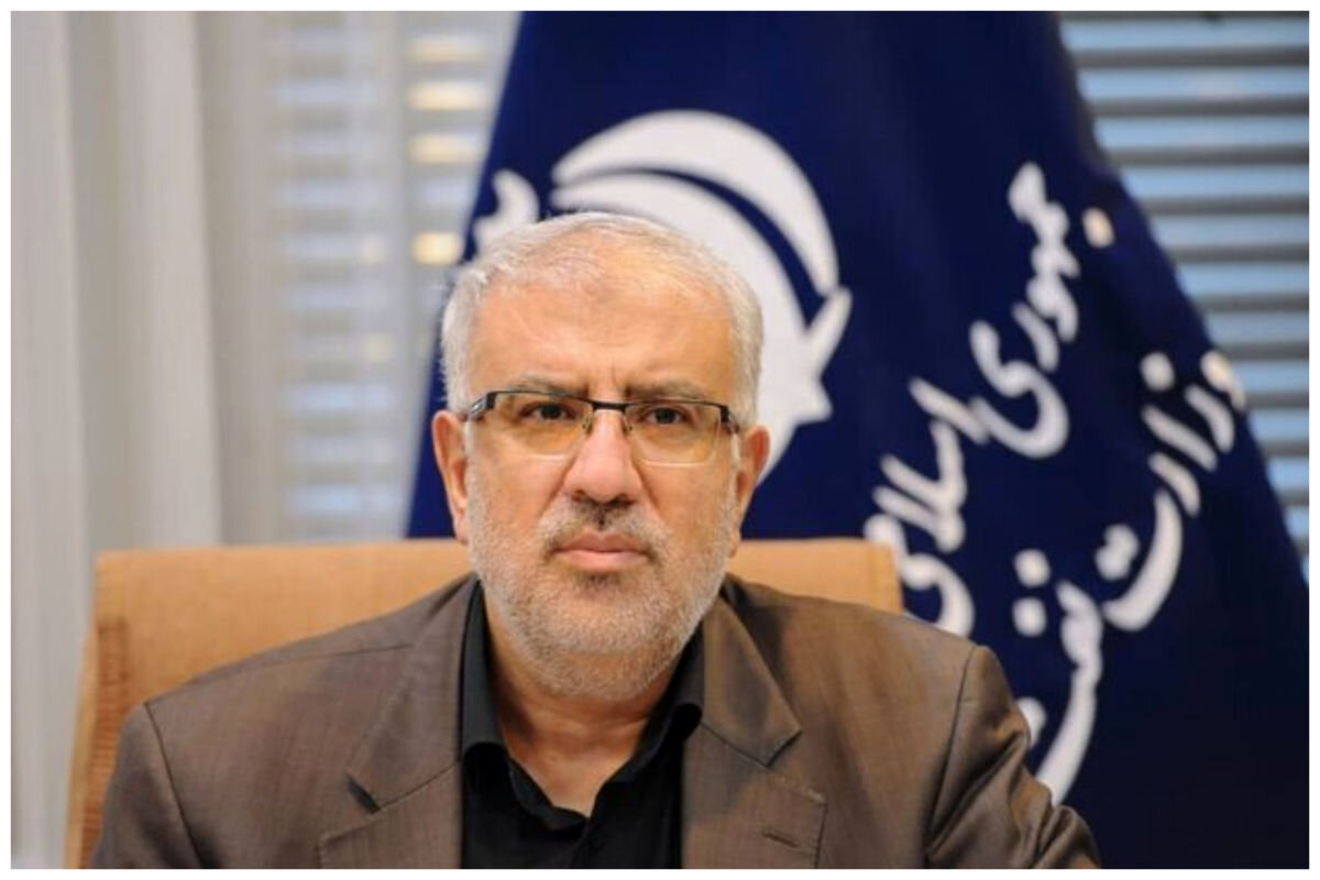 قرارداد توسعه ۶ میدان نفتی امضا شد قرارداد توسعه ۶ میدان نفتی امضا شد