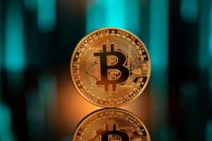 بیت‌کوین جهش کرد/ پیش‌بینی ۱۴۰هزار دلاری برای رهبر بازار رمزارز!