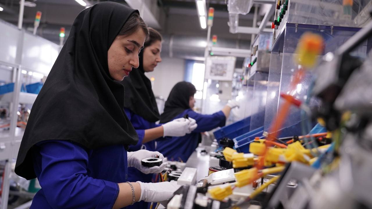 تشریح دستاوردهای کروز در سال ۱۴۰۲ | تحقق شعار سال «مهار تورم و رشد تولید» از سوی کروز تشریح دستاوردهای کروز در سال ۱۴۰۲ | تحقق شعار سال «مهار تورم و رشد تولید» از سوی کروز