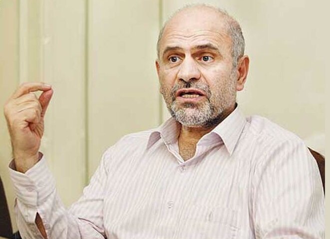 فرشاد مومنی، اقتصاددان: کاهش بسیار چشم گیر خالص داراییهای بانک مرکزی بسیار معنا دار است/ حیاتیترین ذخیره استراتژیک کشور را بر باد دادید فرشاد مومنی، اقتصاددان: کاهش بسیار چشم گیر خالص داراییهای بانک مرکزی بسیار معنا دار است/ حیاتیترین ذخیره استراتژیک کشور را بر باد دادید