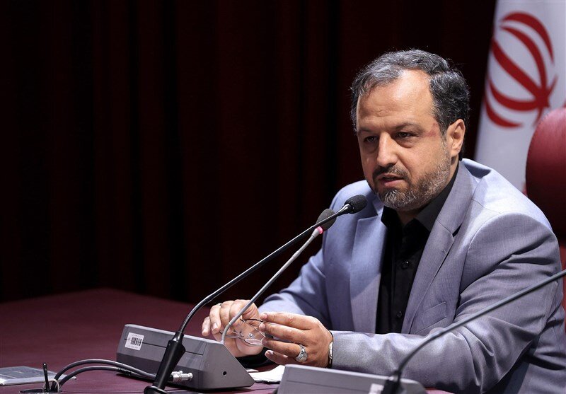 وزیر اقتصاد: وضعیت دولت ما از نظر بدهی از آمریکا، ژاپن، ایتالیا و این هفت کشور بهتر است وزیر اقتصاد: وضعیت دولت ما از نظر بدهی از آمریکا، ژاپن، ایتالیا و این هفت کشور بهتر است