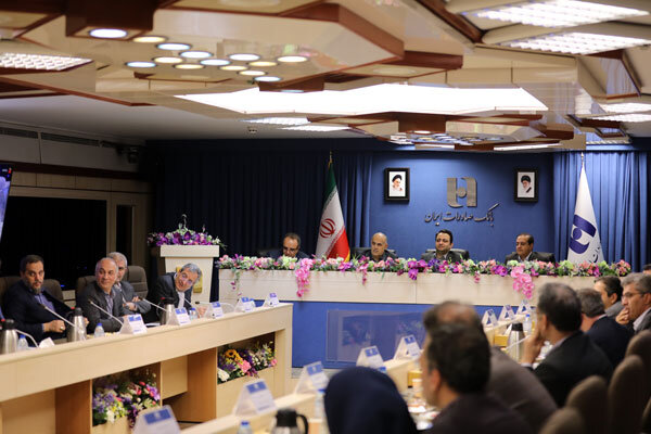 نشست مشترک مدیران عامل بانک صادرات ایران و ایرانخودرو برگزار شد