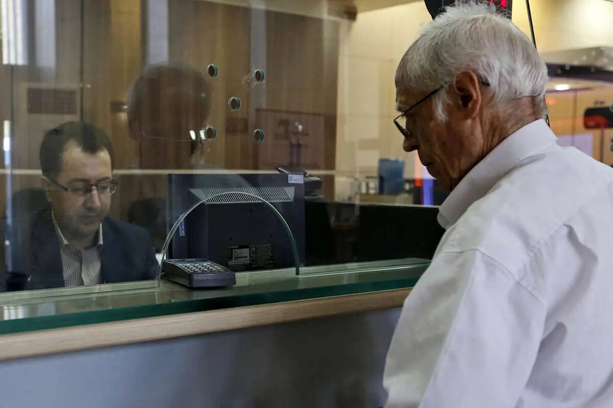 به حقوق بازنشستگان کشوری در سال ۱۴۰۴ چقدر اضافه میشود؟/ فرمول اجرای متناسبسازی در سال آینده اعلام شد به حقوق بازنشستگان کشوری در سال ۱۴۰۴ چقدر اضافه میشود؟/ فرمول اجرای متناسبسازی در سال آینده اعلام شد