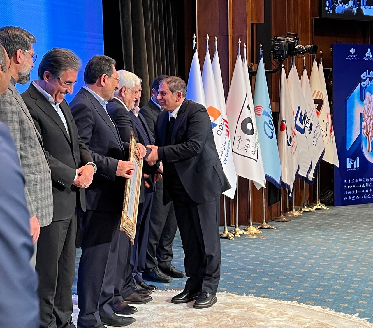 فکور صنعت دو رتبه اول در رتبهبندی شرکتهای برتر ایران (IMI۱۰۰) را کسب کرد