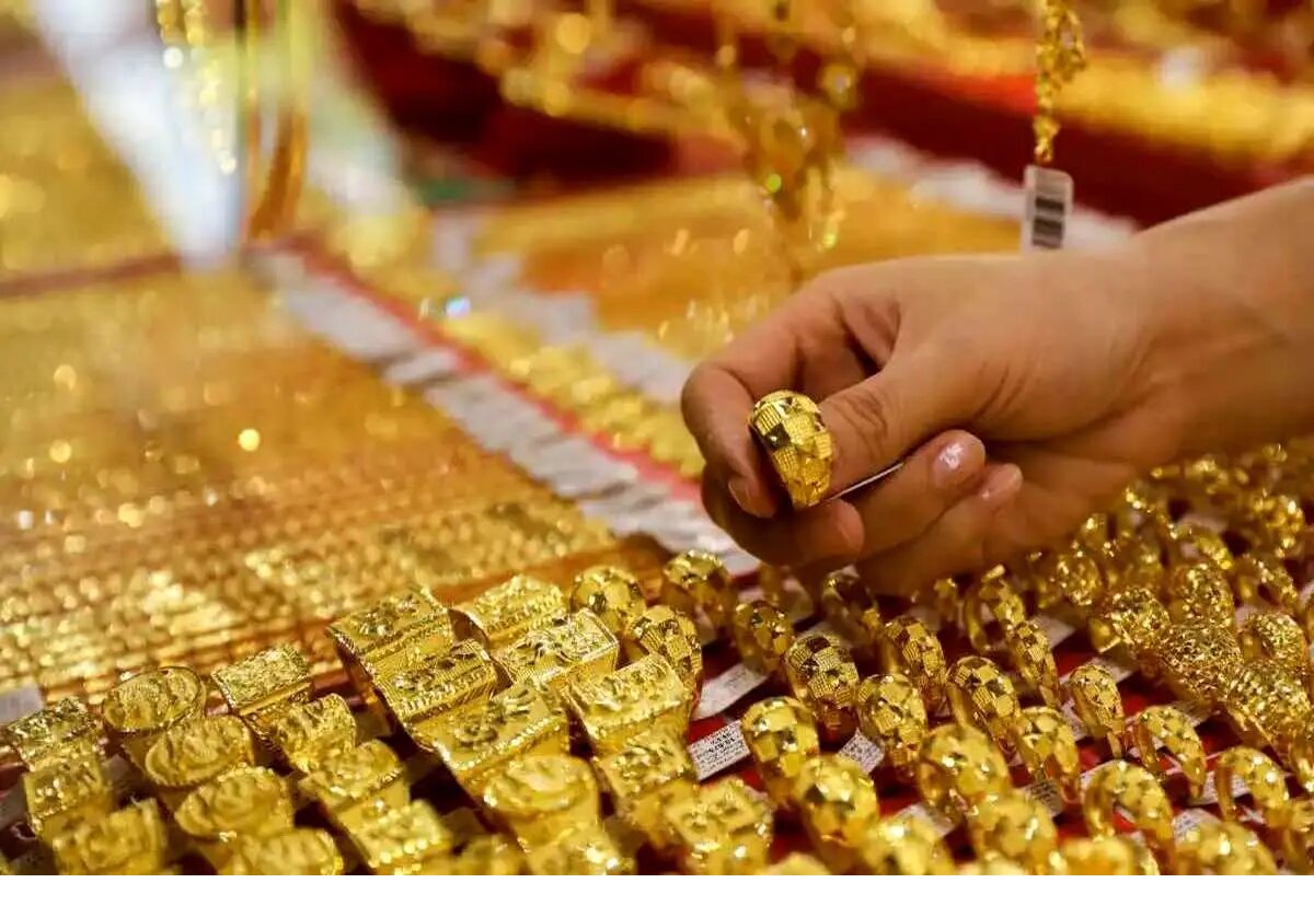 ماجرای رشد پلتفرمهای فروش آنلاین طلا | ارقامی که از مردم برای فروش طلا اخذ میشود بسیار پایین است ماجرای رشد پلتفرمهای فروش آنلاین طلا | ارقامی که از مردم برای فروش طلا اخذ میشود بسیار پایین است