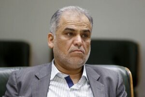 اولین روز کاری سرپرست جدید وزارت امور اقتصادی و دارایی/ رحمتالله اکرمی کیست؟