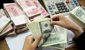 شرایط پرداخت ارز مسافرتی به حجاج اعلام شد/ سهمیه ارز زائران حج تمتع امسال چقدر است؟