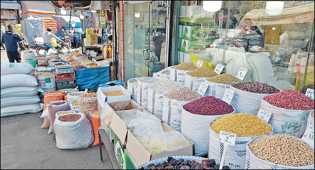 ذخایر کالایی کافی است/ تداوم پرداخت طلب گندمکاران ذخایر کالایی کافی است/ تداوم پرداخت طلب گندمکاران