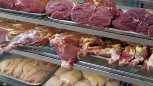 قیمت جدید کالاهای اساسی اعلام شد/ قیمت جدید گوشت، مرغ، تخم مرغ و برنج را ببینید