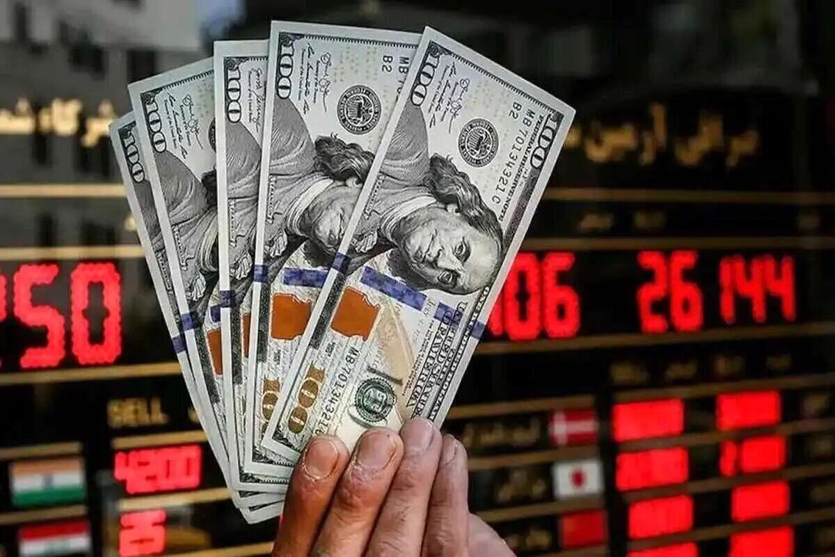 قیمت دلار چرا برخلاف انتظار در روزهای اخیر عقب نشینی کرد؟ قیمت دلار چرا برخلاف انتظار در روزهای اخیر عقب نشینی کرد؟