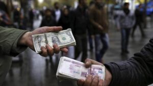 یک پیش‌بینی از قیمت دلار در اولین روز پاییز/کف و سقف قیمت را این‌جا ببینید