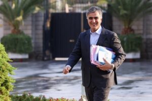 شرط و شروط مهم بانک مرکزی برای فعالیت پلتفرمهای فروش آنلاین طلا/ دستور فرزین برای تامین ارز فعالان اقتصاد دیجیتال