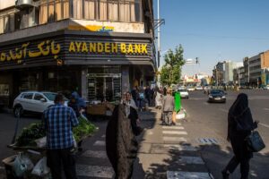 بدهی بانکی آینده چقدر به جیب هر ایرانی ضرر زد؟/ این ارقام میلیونی را ببینید + عکس