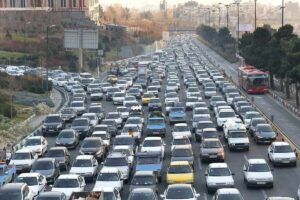 رانندگان بخوانند/ تصمیم جدید دولت برای نرخ بنزین تاکسی‌های اینترنتی