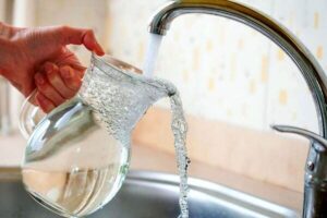 قیمت تمام‌شده آب اعلام شد/ هر نفر مجاز به مصرف چه میزان آب در شبانه‌روز است؟