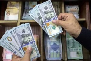 قیمت دلار، یورو و سایر ارزها امروز ۲۳ آذر/ دلار یک‌روزه ۳۲۵۰ تومان گران شد؛یورو به کانال ۱۵۰ هزار تومان ورود کرد