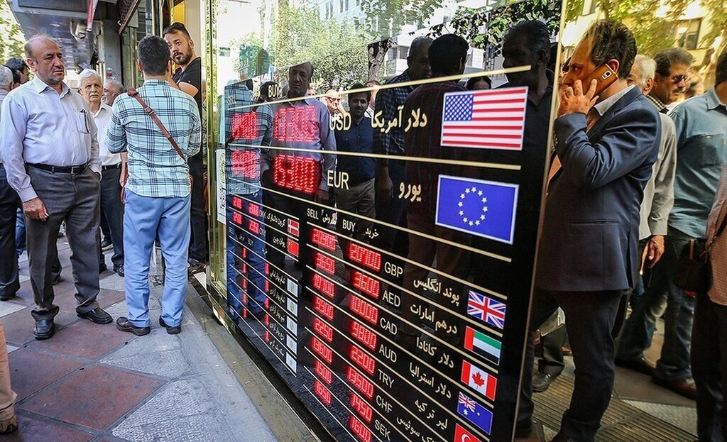 تصمیم جدید ارزی بانک مرکزی اعلام شد/ صادرکنندگان حتما بخوانید تصمیم جدید ارزی بانک مرکزی اعلام شد/ صادرکنندگان حتما بخوانید