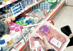 تورم از آشپزخانه به خیابان رسید/ گرانی، ساختار هزینه خانوار را تغییر می‌دهد؟