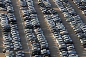 توصیه به خریداران خودرو/ برای خرید خودرو منتظر این عامل مهم باشید