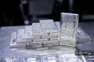 رکورد شکنی دوباره قیمت نقره، هم در ایران و هم در سطح جهان