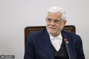 عارف: آرامش در بازار پول و سرمایه برقرار است/ دولت هر کجا لازم باشد از اقتدار خود استفاده می‌کند/