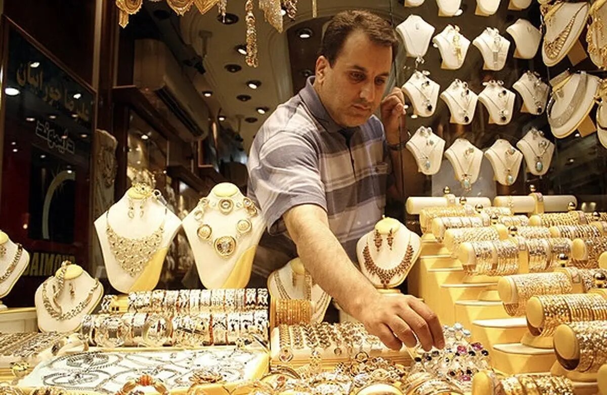 قیمت جدید طلا و سکه امروز ۴ بهمن ۱۴۰۴/ هر گرم طلای ۱۸عیار چند شد؟ قیمت جدید طلا و سکه امروز ۴ بهمن ۱۴۰۴/ هر گرم طلای ۱۸عیار چند شد؟