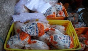 افزایش قیمت مرغ در پایان سال جدی شد؟/ طلاکش: مرغ گران شود هم از این عدد بالاتر نمیرود