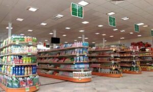 وضعیت تامین گوشت و مرغ در فروشگاه‌ها/ کمبود کالای اساسی در ایام تعطیلات محتمل است؟