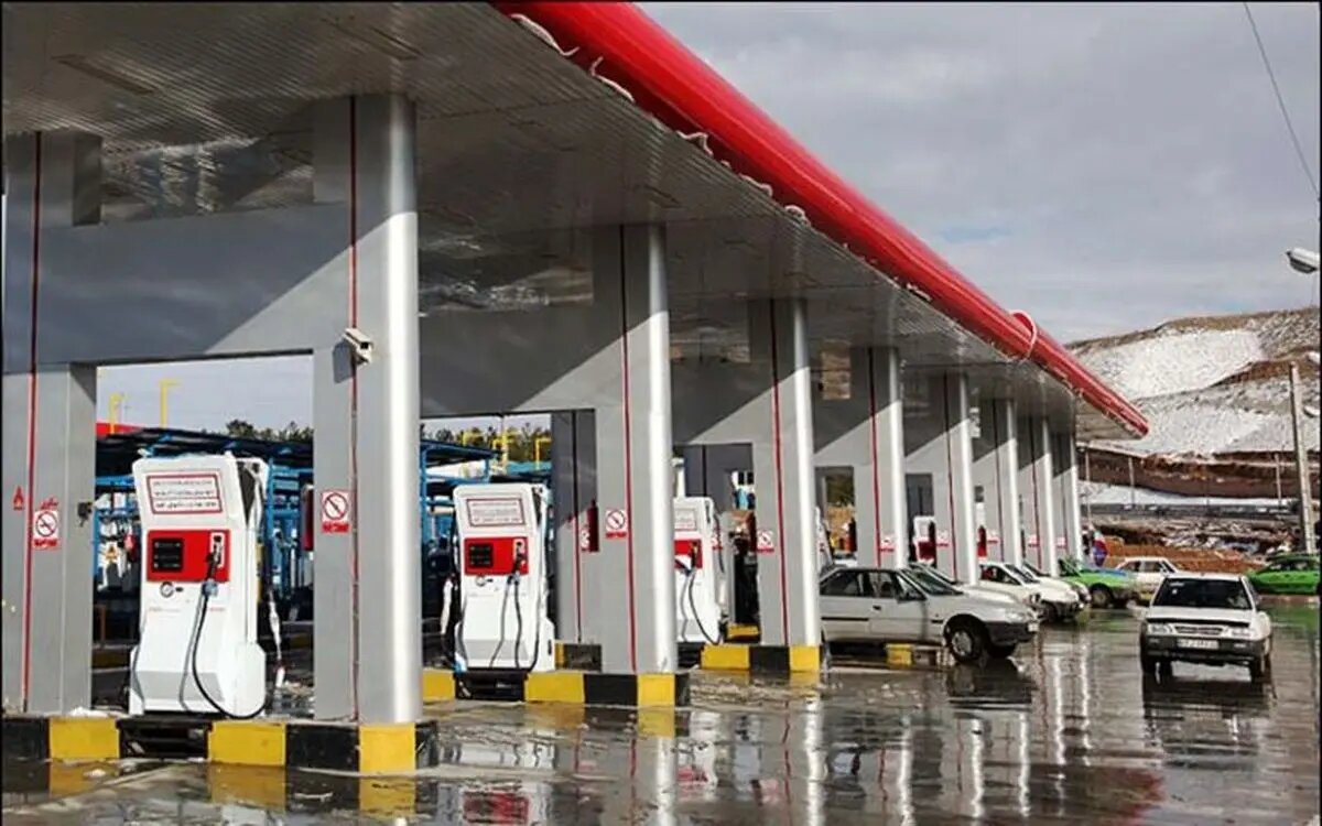 وضعیت جایگاههای سیانجی در شرایط جنگ/ افزایش ۳۰ درصدی تقاضا در دو روز وضعیت جایگاههای سیانجی در شرایط جنگ/ افزایش ۳۰ درصدی تقاضا در دو روز