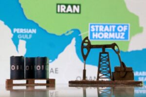 پرش شدید قیمت جهانی نفت با ادامه تجاوز هوایی آمریکا و اسرائیل/ نفت ۱۵۰ دلاری می‌شود؟