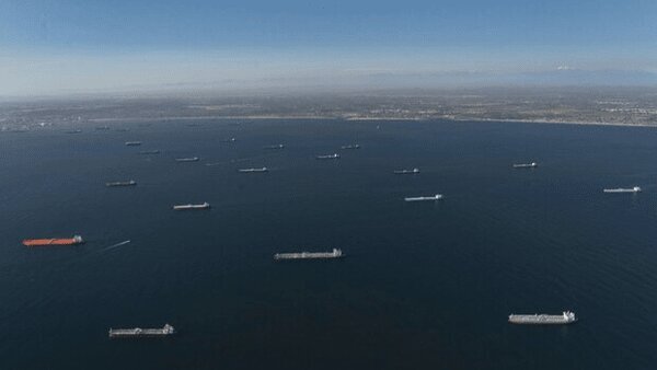 آخرین وضعیت تنگه هرمز/ چند نفتکش در انتظار اجازه ایران هستند؟ آخرین وضعیت تنگه هرمز/ چند نفتکش در انتظار اجازه ایران هستند؟