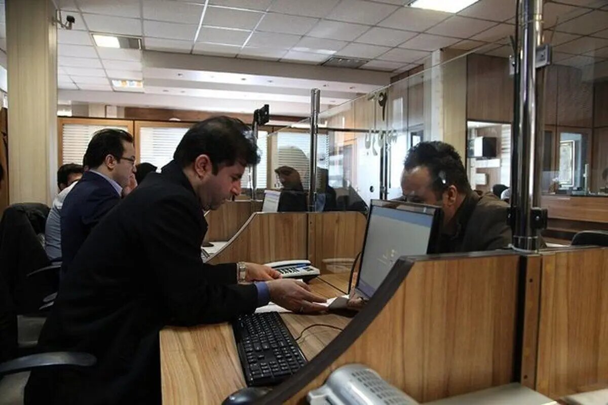سخنگوی سازمان اداری: به حضور کارکنان ادارات بعد از ساعت ۱۳ اضافهکاری تعلق نمیگیرد سخنگوی سازمان اداری: به حضور کارکنان ادارات بعد از ساعت ۱۳ اضافهکاری تعلق نمیگیرد