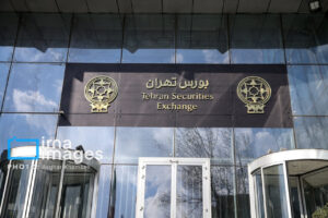 سهامداران حتما بخوانند/ کدام نمادها فردا بدون دامنه نوسان باز می‌شوند؟