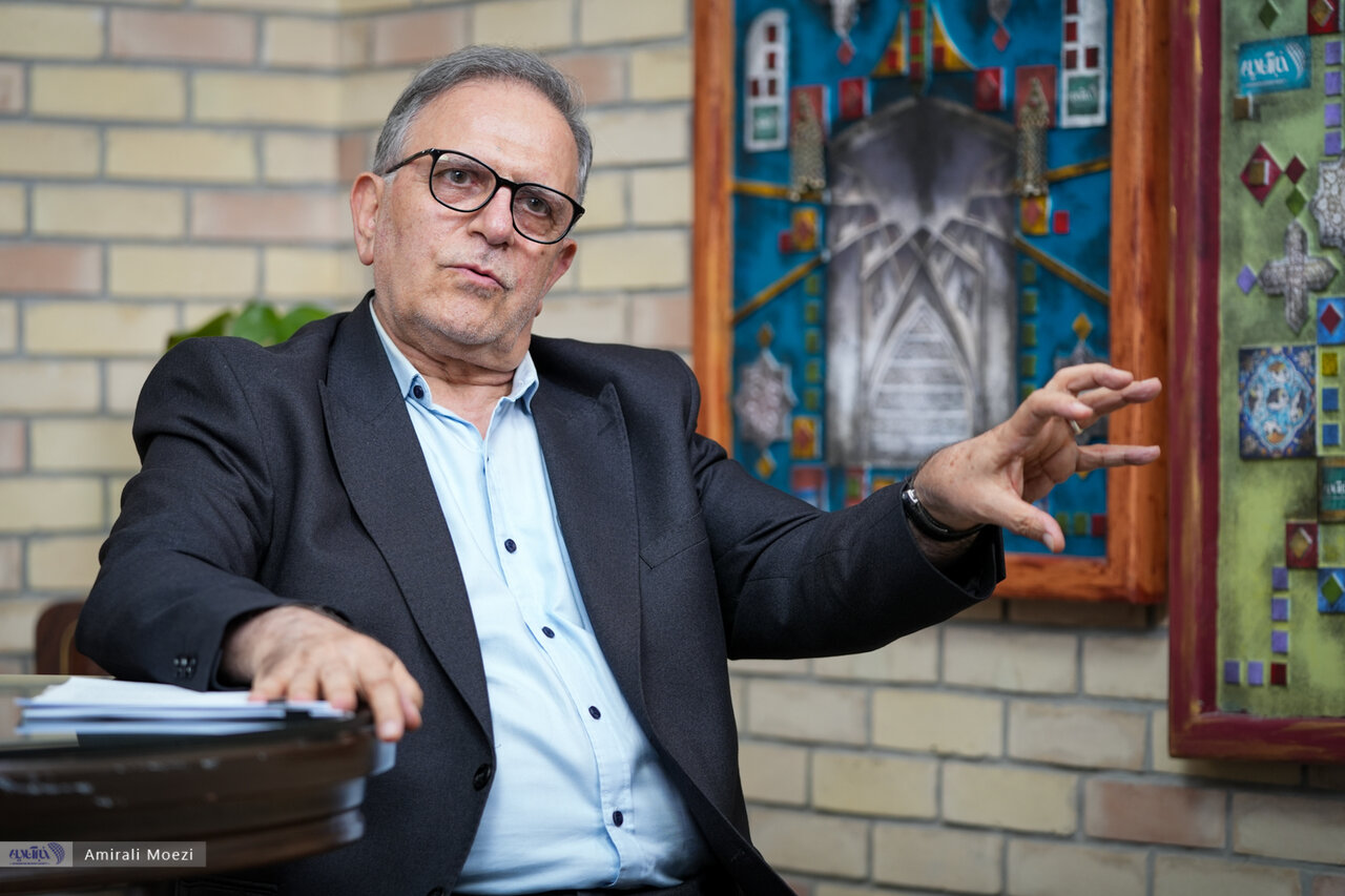 اقتصاد ایران در پساتوافق ؛ فرصتها، ریسکها و سناریوهای پیشرو / سیف: در دام خوشبینی نیفتیم؛ استفاده از این فرصت نیازمند اصلاحات داخلی است اقتصاد ایران در پساتوافق ؛ فرصتها، ریسکها و سناریوهای پیشرو / سیف: در دام خوشبینی نیفتیم؛ استفاده از این فرصت نیازمند اصلاحات داخلی است