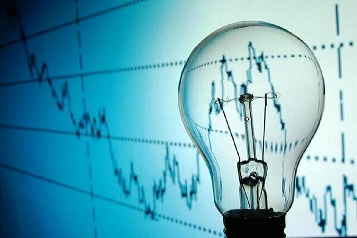 اوجگیری مصرف برق در میانه روز/ ۵۰۰ مگاوات برق از خارج وارد میشود اوجگیری مصرف برق در میانه روز/ ۵۰۰ مگاوات برق از خارج وارد میشود