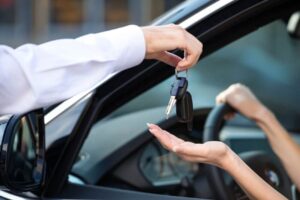 تب داغ بازار خودروهای کرایهای / پراید، روزانه تا ۸۰۰ هزار تومان درآمدزایی دارد / سودها و ریسکهای این کسبوکار پررونق چیست؟