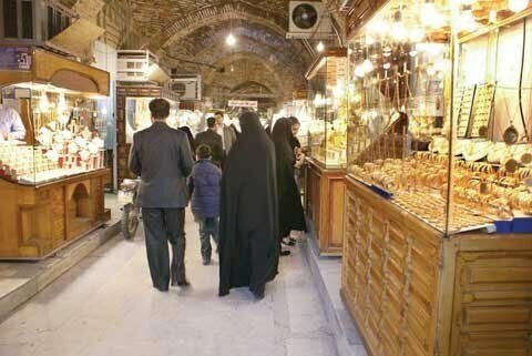 پیشبینی یک اقتصاددان درباره قیمت طلا، سکه، ارز و خودرو تا پایان سال/ چرا مدیریت بازار طلا و ارز در خردادماه آسانتر است؟ پیشبینی یک اقتصاددان درباره قیمت طلا، سکه، ارز و خودرو تا پایان سال/ چرا مدیریت بازار طلا و ارز در خردادماه آسانتر است؟